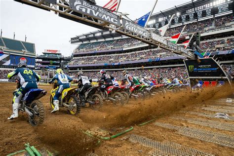 AMA Supercross 2024 Diciassettesima Tappa Highlights Video Get Dirt