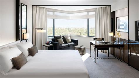 Luxe King Hotel Rooms at Crown Metropol Perth - Crown Perth