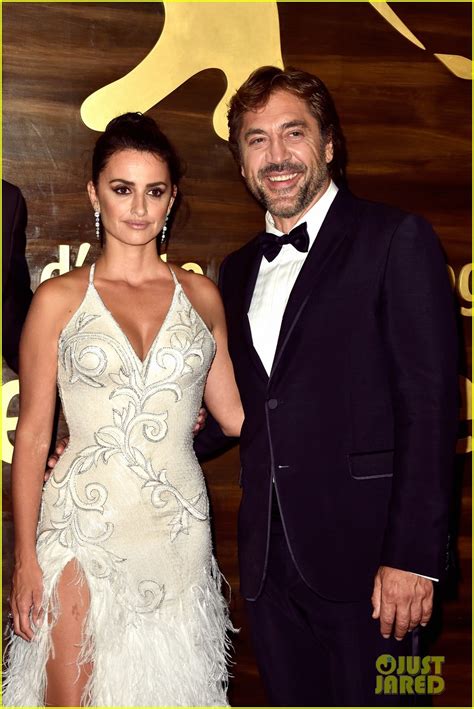 Penelope Cruz And Javier Bardem Premiere Loving Pablo At 2017 Venice