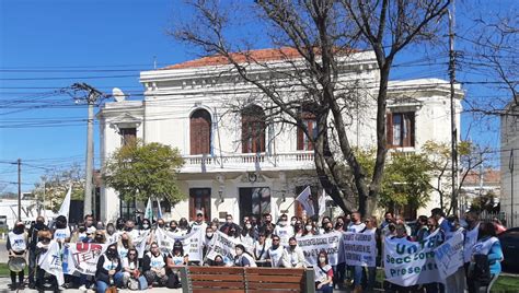 Unter Marcha Por Las Calles De Viedma En Defensa De La Jubilación