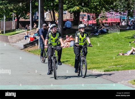 Police Uniform Scotland High Resolution Stock Photography and Images ...