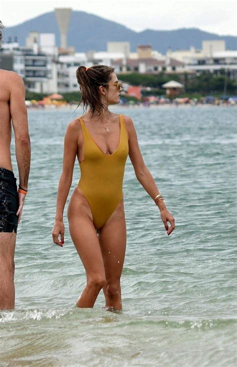 Alessandra Ambrosio Ass The Fappening