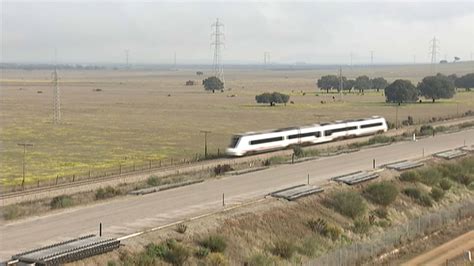 La Junta Apuesta Por El Soterramiento De Las V As Del Tren De Alta