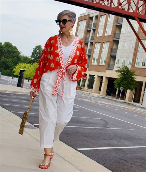 How To Wear A Kimono The Perfect Summer Accessory Style At A Certain Age