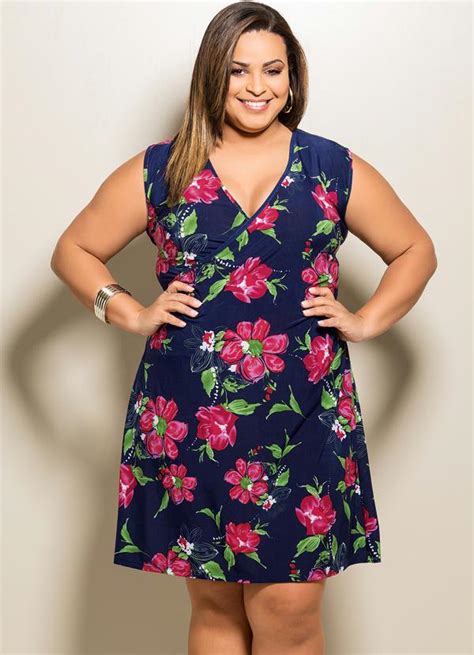 Vestido Decotado Plus Size Estampa Floral Marguerite