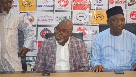 Pinnick Formally Hands Over Nff To New President Ibrahim Gusau Naija