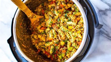 Macarrão na panela de pressão pronto em 10 minutos Cozinhe o Mestre