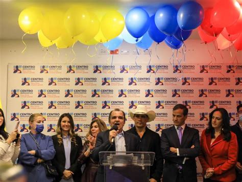 Óscar Iván Zuluaga candidato del uribismo a la Presidencia de Colombia