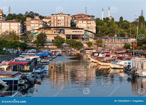 View from Kanarya Shore on Kucukcekmece Lake. Editorial Stock Image - Image of autumn, evening ...