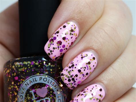 39 Glitter Nail Polish Ideas