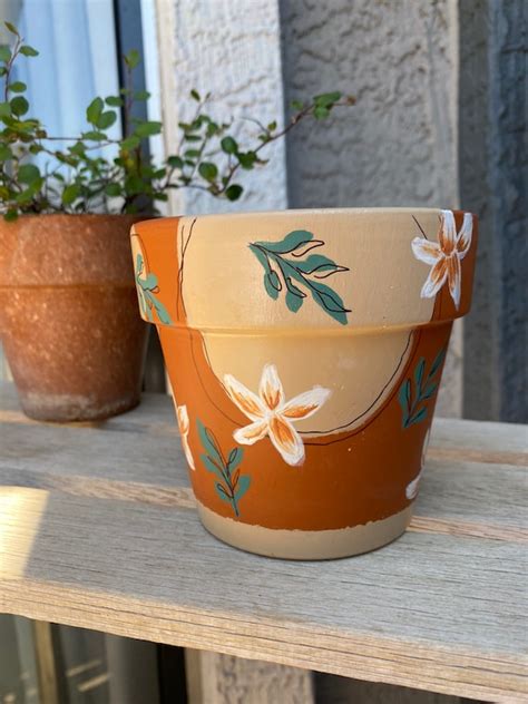 Hand Painted Terracotta Plant Pot Fine Art Ceramics Art Collectibles