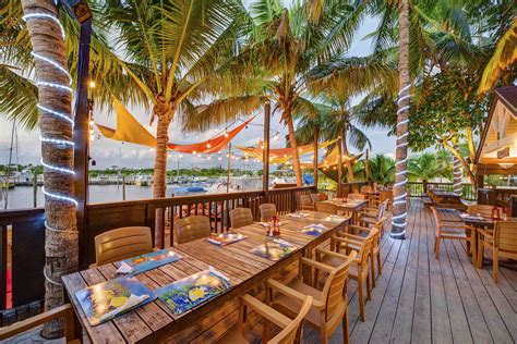 Waterfront Restaurant in Turks and Caicos | Beach Bar Bums