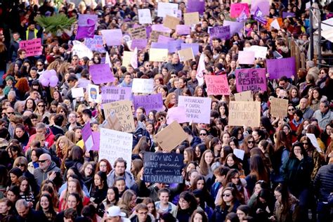 Las Marchas Feministas Elevan Las Protestas En Las Calles Noticias