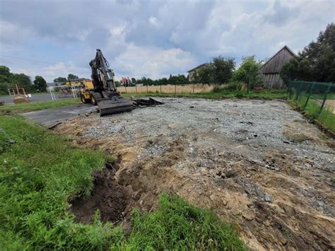 Prace budowlane rozpoczęte w Kraszewicach powstaje nowe boisko