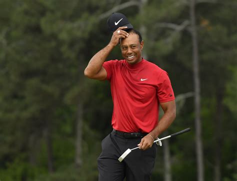 Tiger Woods Masters Win See The Stunning Photos Of The Moment He Won