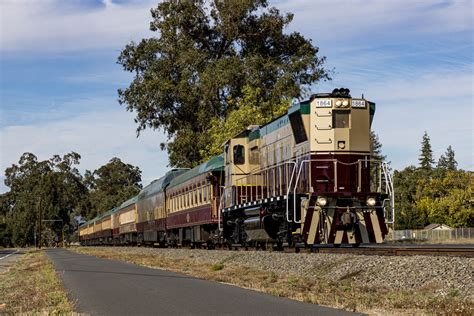 First Tier 4 Locomotive Enters Service For Napa Valley Wine Train Trains