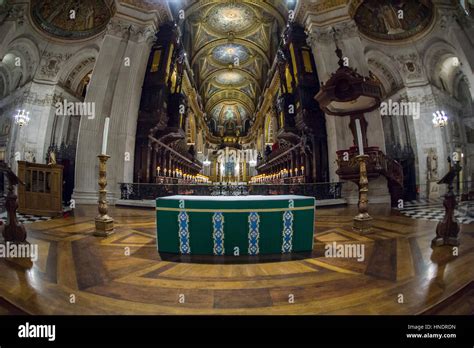 The Interior of St Paul's Cathedral Stock Photo - Alamy