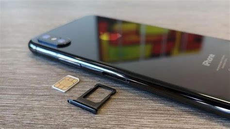 Inserting Sim Card Into Iphone 13