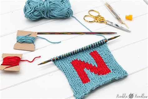 Intarsia knitting for beginners [Video + tips & tricks]