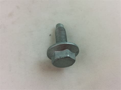 Porsche Panamera Hexagon-head bolt. BOLT HEX-HD - N0195307 | Porsche ...