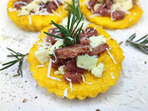 Crostatine Di Polenta Con Cotechino Esplosionedigusto