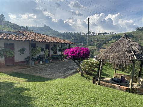 Finca Lote en Venta en Vereda El Jardín Barrio Belén Medellín 1