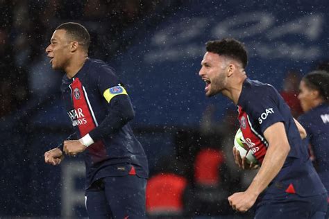 Ligue 1 le PSG sacré champion de France rêve désormais du triplé