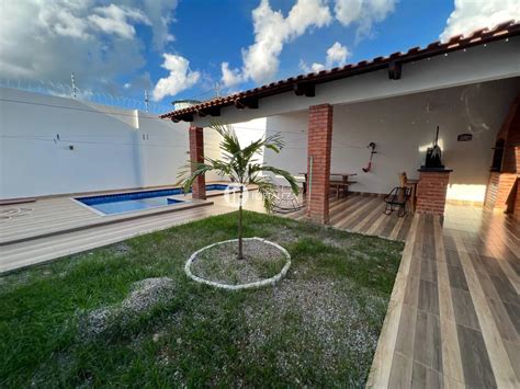 Casa à venda Conjunto Ouricurí Rio Branco 300m² 3 quartos 3 vagas