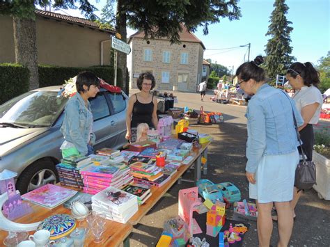 Saint Germain La Montagne Animation Une Trentaine Dexposants Seulement