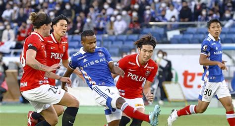 Soi kèo Yokohama FC vs Urawa Red Diamonds 4h30 ngày 11 6