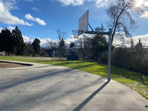 Seattle Basketball Courts