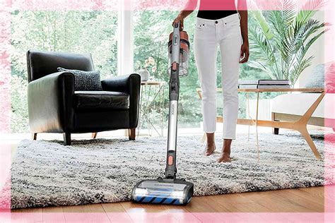 The Best Cordless Vacuum We Tested Is from Shark, and It's on Sale