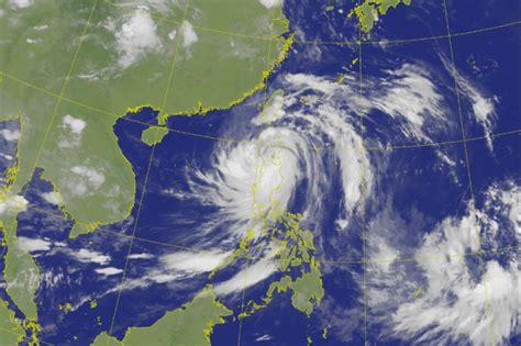 杜蘇芮颱風「轉彎北上」了！暴風圈今觸陸「先襲5地區」迎強風驟雨 有望颱風假 風傳媒