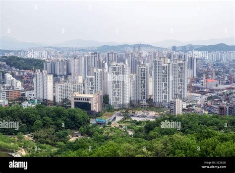 View Of Seoul City Stock Photo Alamy