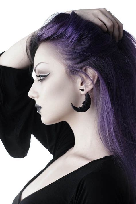 Pin By Meghan Lawlor On Gothic Hairstyle Goth Hair Hair Color Dyed Hair