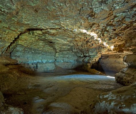 The Best List of Caves in Illinois - World of Caves