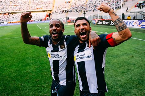 Videos Fotos Y Toda La Fiesta De Alianza Lima En El Nacional Tras Obtener El Título De Campeón