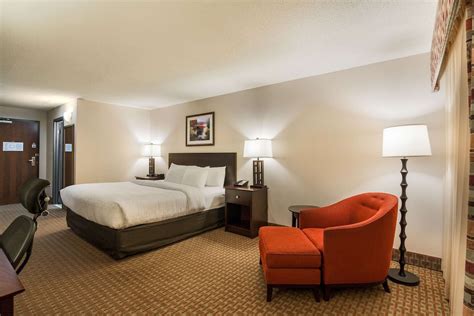 Clarion Hotel Convention Center Minot, North Dakota, US - Reservations.com