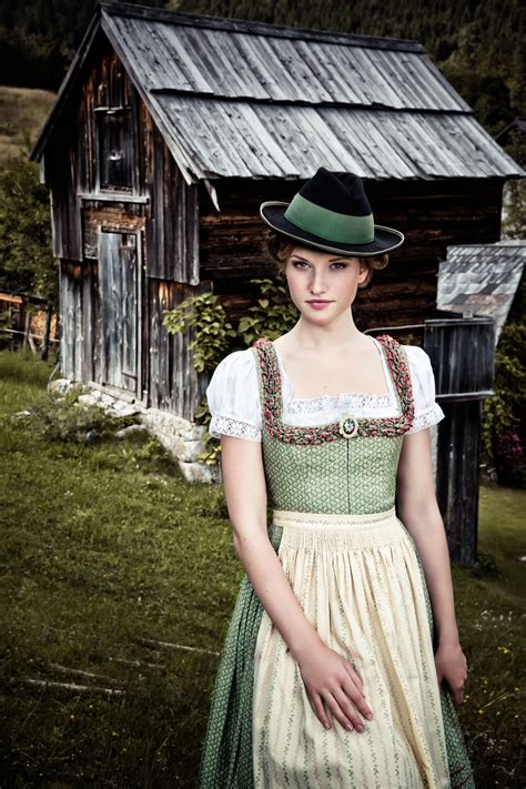 Lena Hoschek Tradition A W2014 15 Dirndl Minna