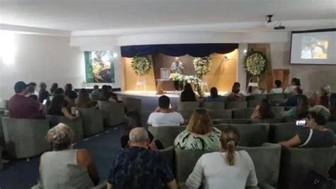 Hombre finge su propia muerte para ver quién asiste a su funeral en