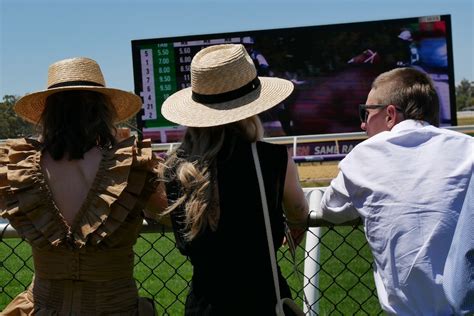 One of Australia’s oldest jockeys painted into history, reflects on ...