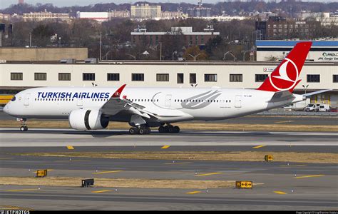 Tc Lgd Airbus A Turkish Airlines Knighthammer Aviation