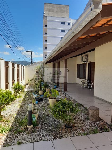 Casa à venda no bairro Gravatá em Navegantes SC