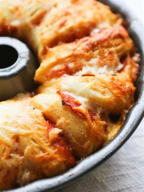 How To Make Pull Apart Pizza Recipe Pip And Ebby