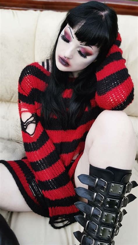 Pin By Dmitry On V Goth Steam Cyber Gothic Girls Goth Women Goth