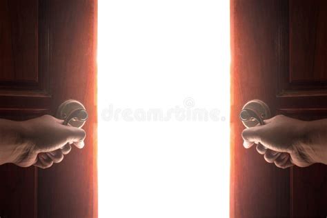 33214 Light Open Door Stock Photos Free And Royalty Free Stock Photos