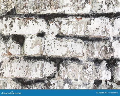 Oude Witte Bakstenen Muur Met Gebarsten Pleister En Zwarte Vorm Stock