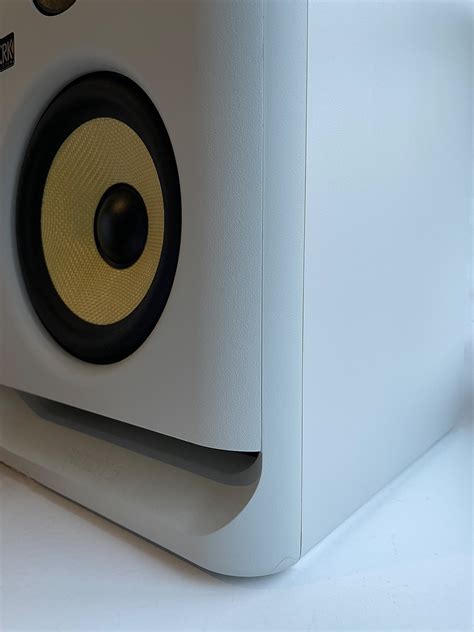 Krk Rokit Rp G White Noise B Stock