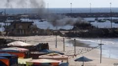 Un S Navi Pillay Warns Of Israel Gaza War Crimes Bbc News