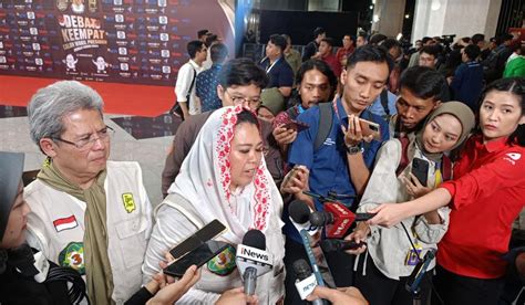 Yenny Wahid Mahfud MD Yang Berlatar Belakang Hukum Cocok Pimpin